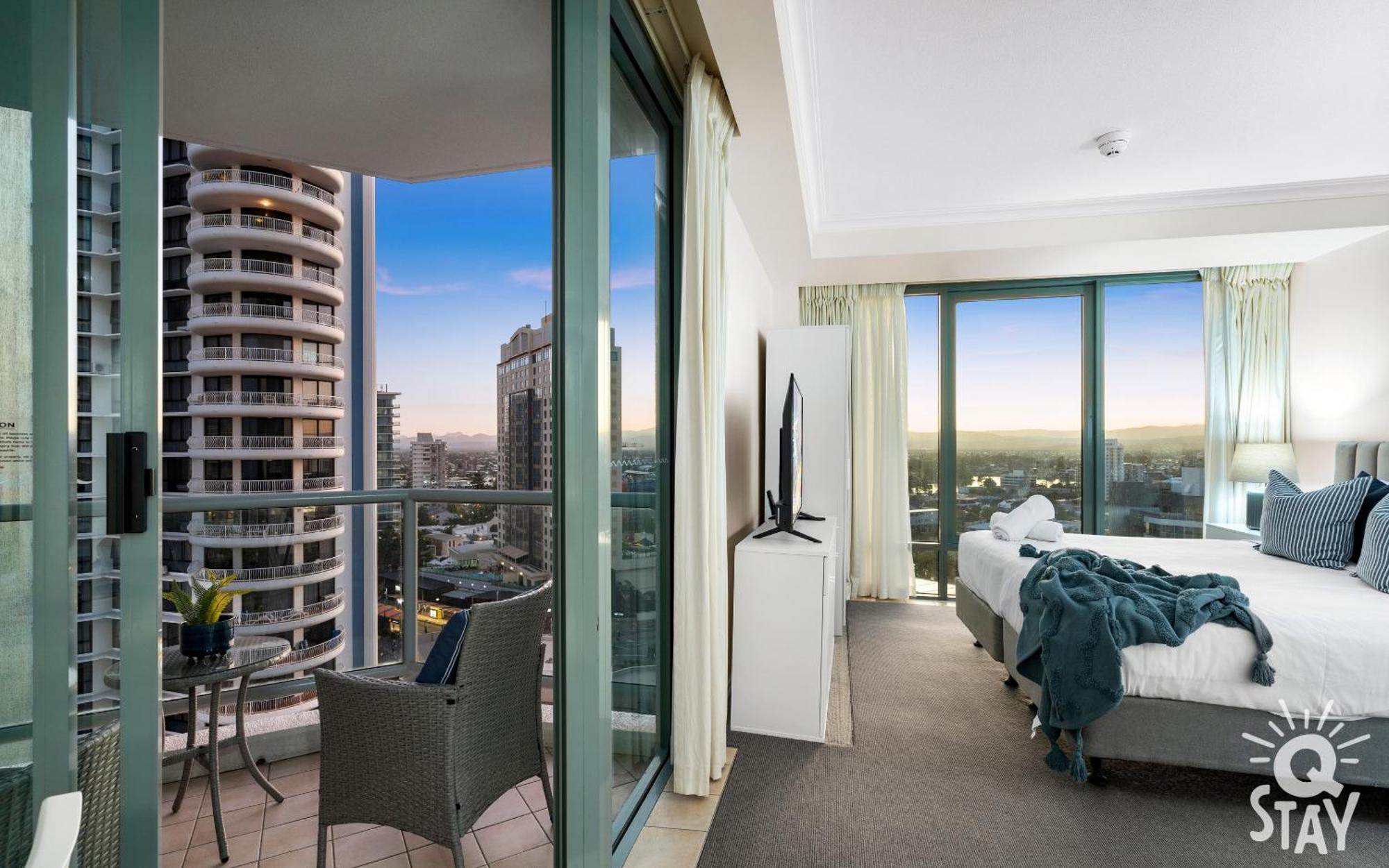 גולד קוסט Legends Surfers Paradise Mid Week Madness Deal - Q Stay מראה חיצוני תמונה