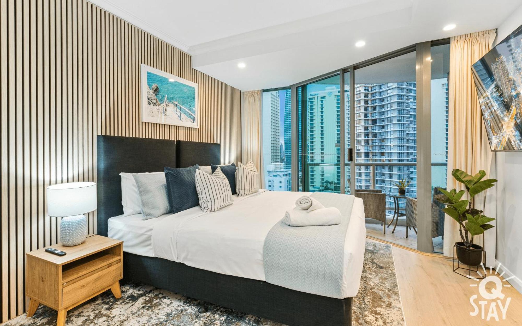 גולד קוסט Legends Surfers Paradise Mid Week Madness Deal - Q Stay מראה חיצוני תמונה